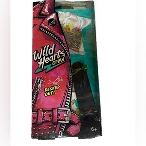 Wild Hearts Crew doll clothes skateboard decked out girl toys dolls NEW